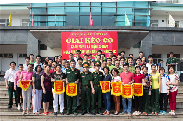 Giải kéo co nam nữ Viện Bỏng Quốc gia năm 2016